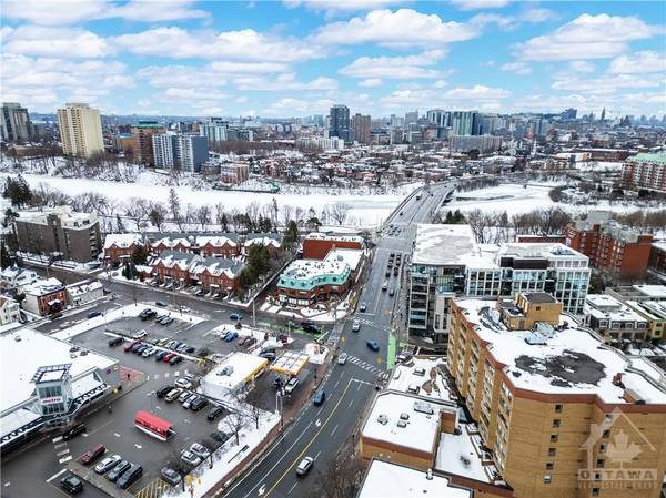 6 BEECHWOOD AVE #203, Vanier And Kingsview Park, ON K1L 8L9