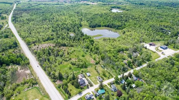 Rideau Lakes, ON K0G 1E0,00 DAVIS LOCK RD