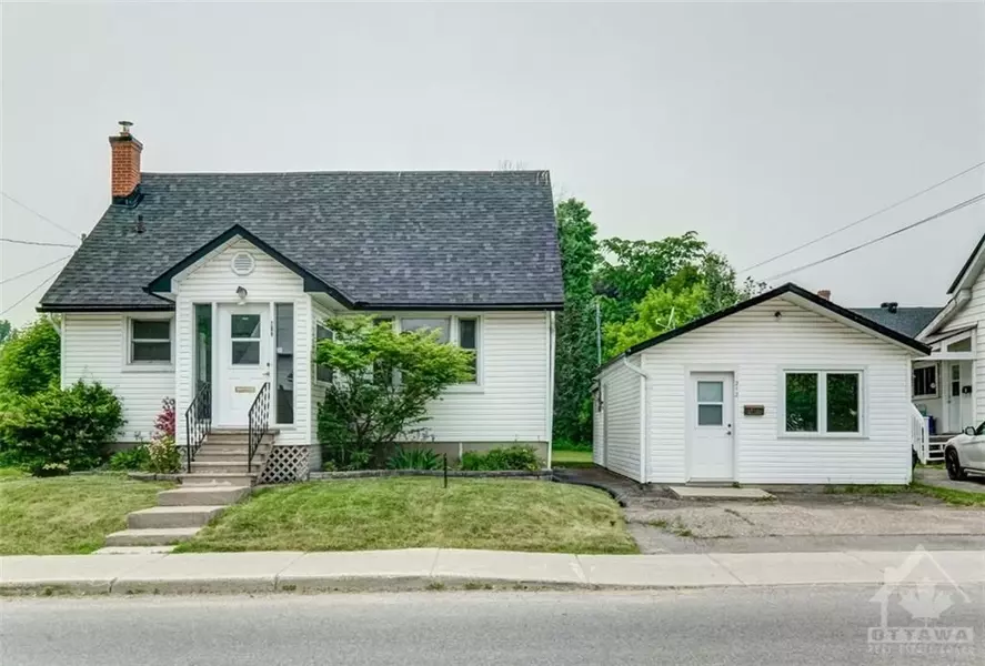 208 BELL ST, Arnprior, ON K7S 2R4