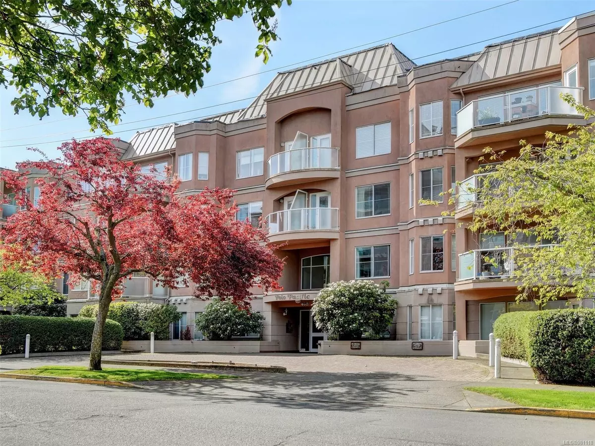 Victoria, BC V8Y 2V4,405 Quebec St #210