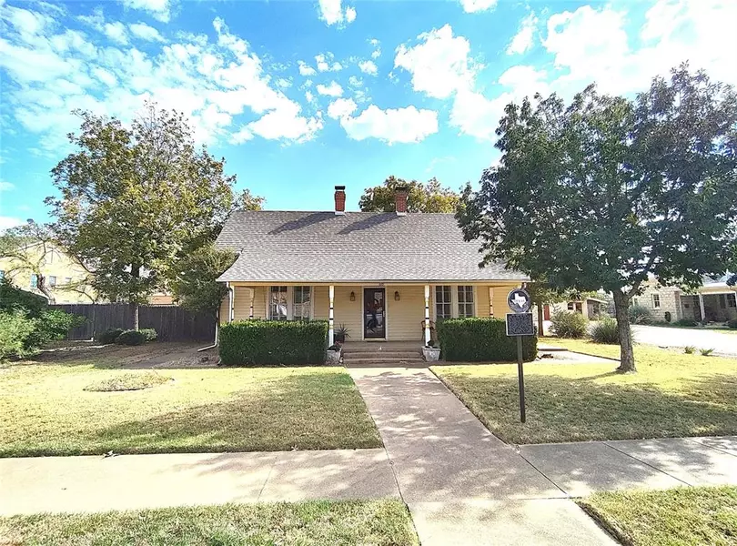 225 S Walnut, Albany, TX 76430