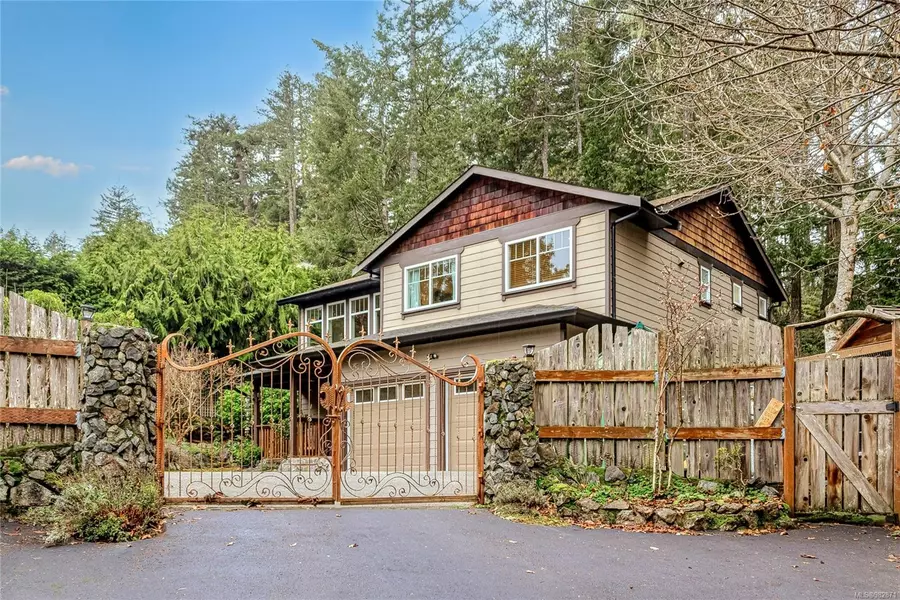 1610 Covey Run Rd, Sooke, BC V9Z 1A1