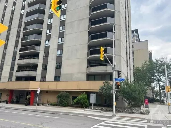 Ottawa Centre, ON K1R 7W9,470 LAURIER AVE W #1703