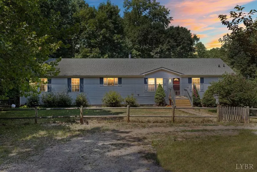 1142 MiCasa, Forest, VA 24551