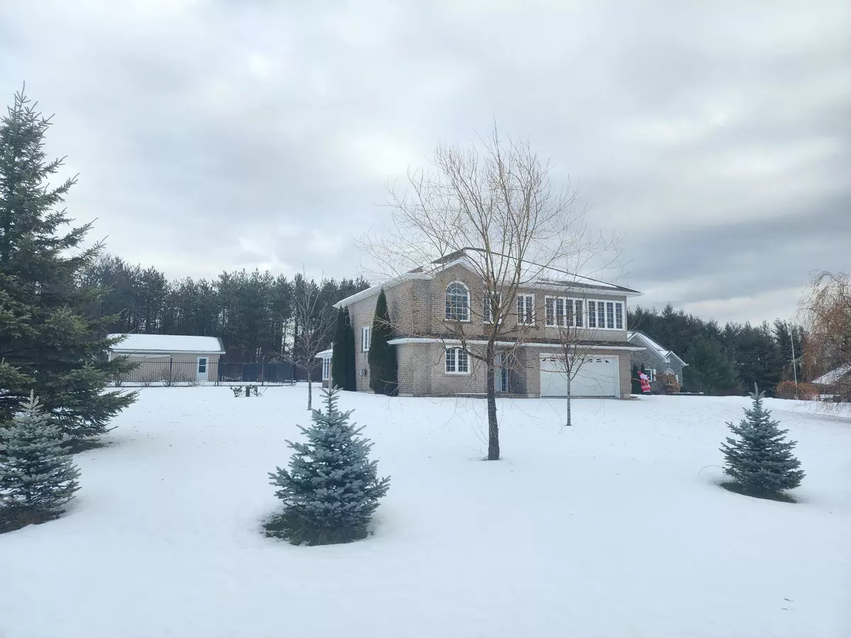 South Glengarry, ON K6H 7J1,6547 SAPPHIRE DR