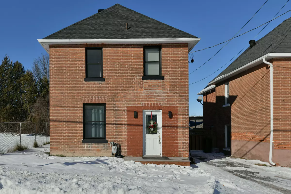 Mcnab/braeside, ON K2E 7Z4,115 DIVISION ST