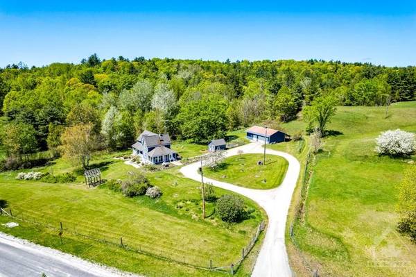 376 NORTH SHORE RD, Lanark Highlands, ON K0G 1M0