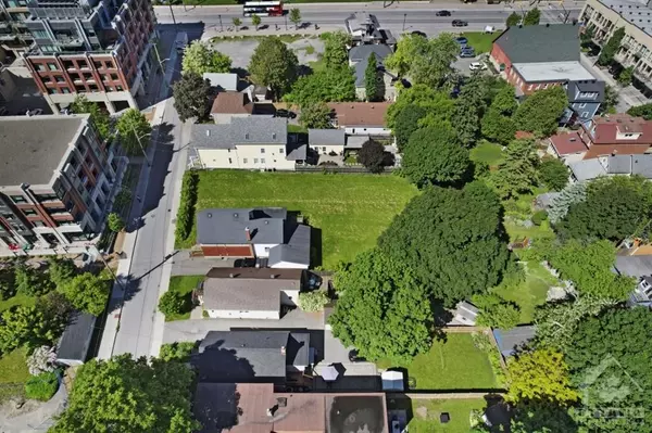 Glebe - Ottawa East And Area, ON K1S 0E2,67 SPRINGHURST AVE N