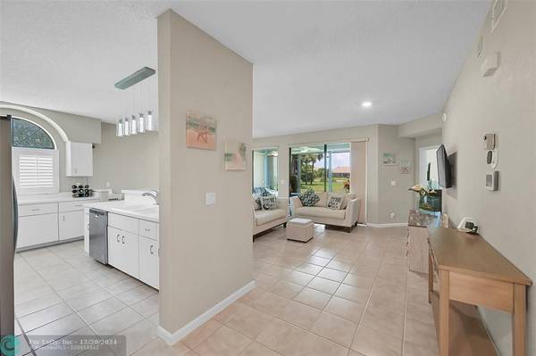 Boynton Beach, FL 33472,8049 Aberdeen Dr  #101