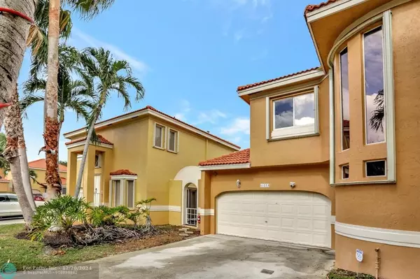 Coral Springs, FL 33071,11273 Lakeview Dr  #32-I