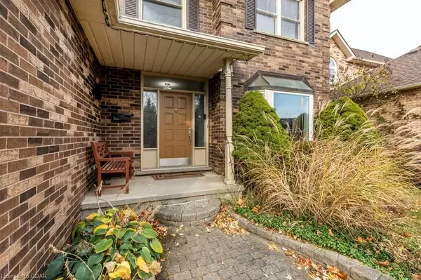 Cambridge, ON N3C 3T9,60 BREWSTER PL