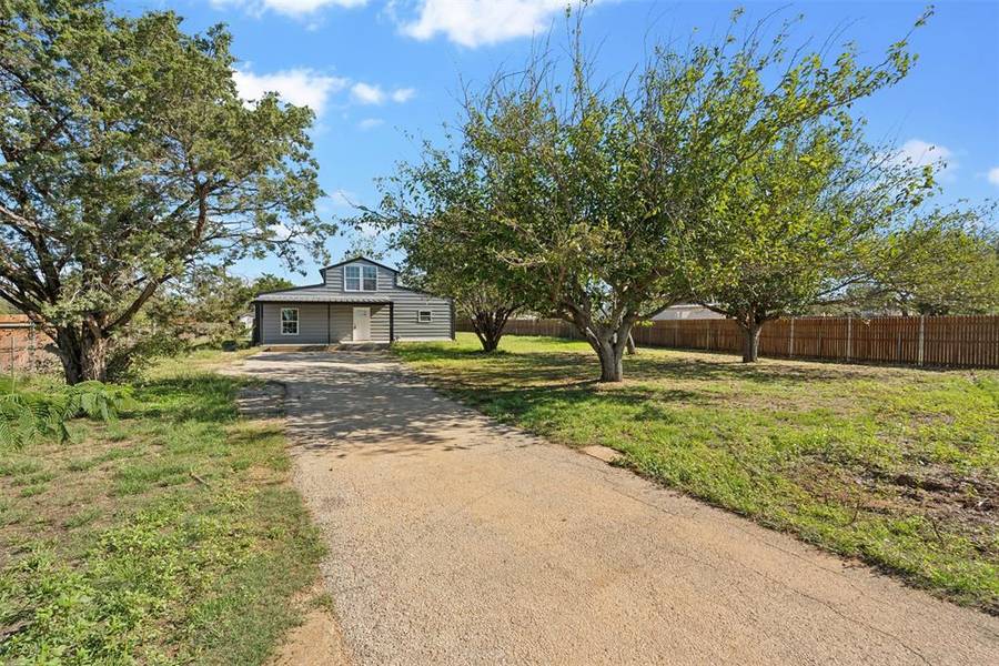 512 Fish Haven Road, Graford, TX 76449