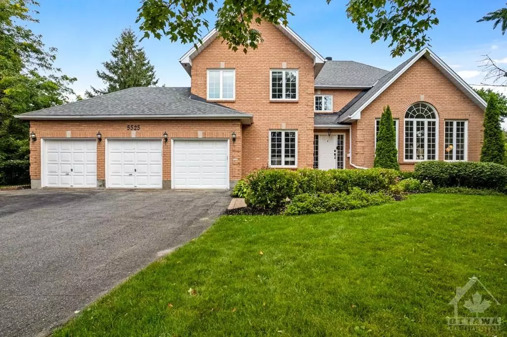 Manotick - Kars - Rideau Twp And Area, ON K4M 1C6,5525 PETTAPIECE CRES