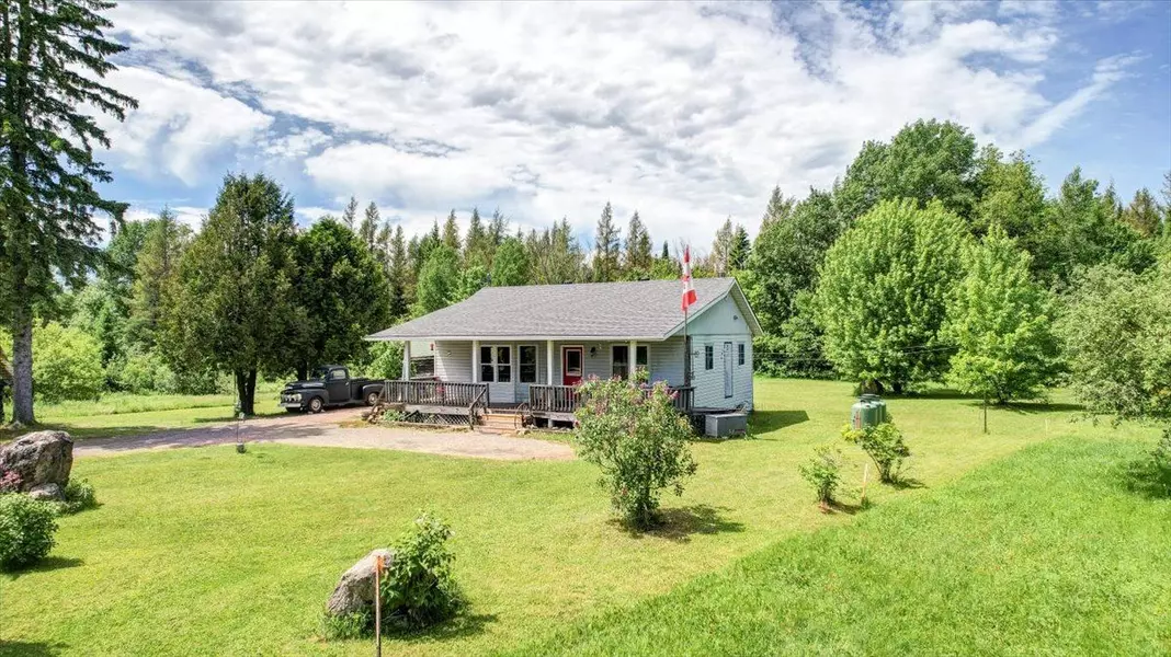 384 Scott Line RD, Bancroft, ON K0L 2S0