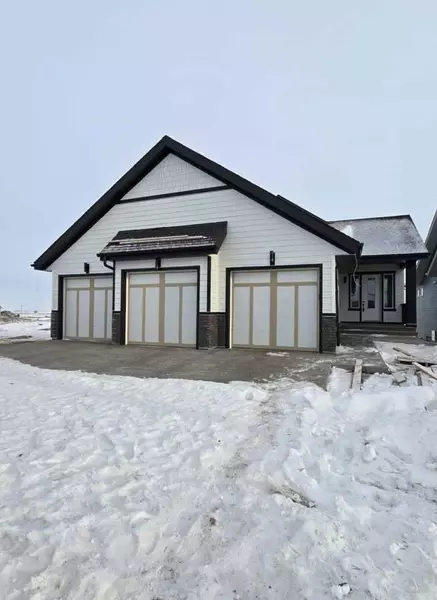 303 Muirfield CRES, Lyalta, AB T0J1Y1