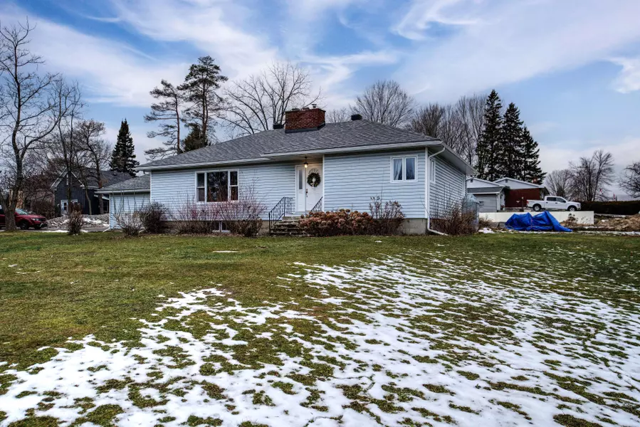 237 Dufferin RD, Drummond/north Elmsley, ON K7H 3B5