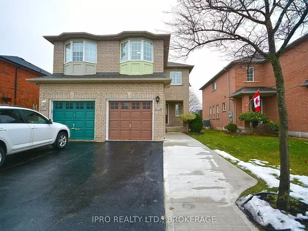 2024 Blue Jay BLVD, Oakville, ON L6M 3R4