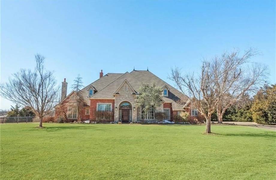 5100 Cedar Ridge Drive, Edmond, OK 73025