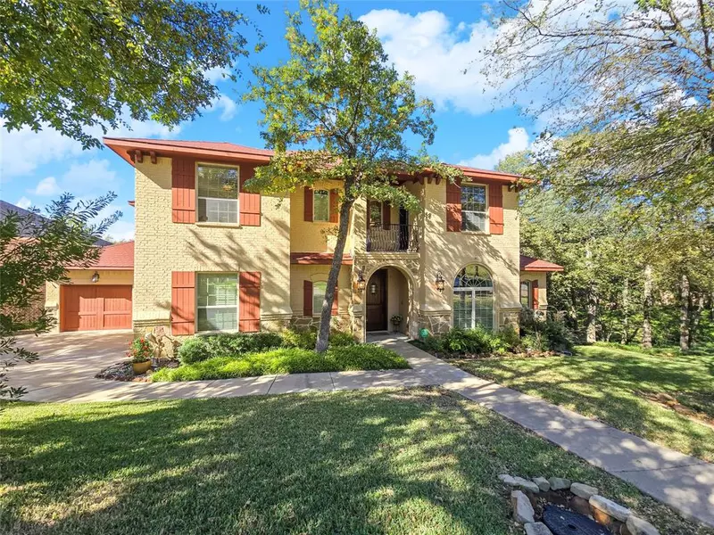 5813 Mountainwood Drive, Arlington, TX 76016