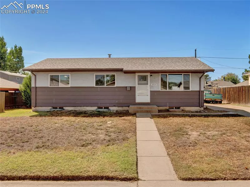 3820 Lancaster DR, Pueblo, CO 81005