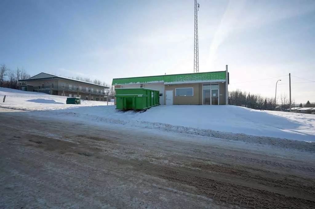 Athabasca, AB T9S 1M2,4004 50 AVE