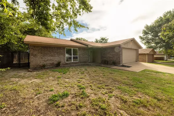 Aledo, TX 76008,405 E Oak Street