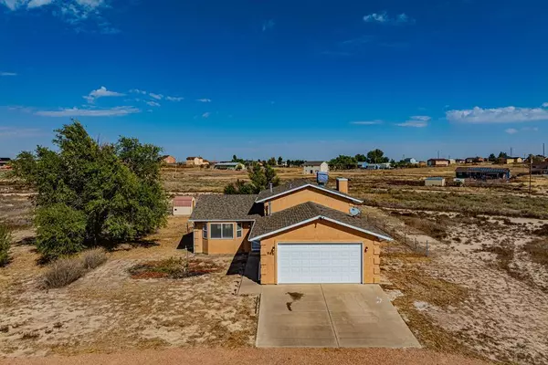 885 E Linda Ave, Pueblo West, CO 81007