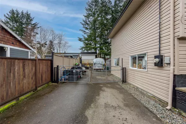 Campbell River, BC V9W 1Z1,774 Alder St S