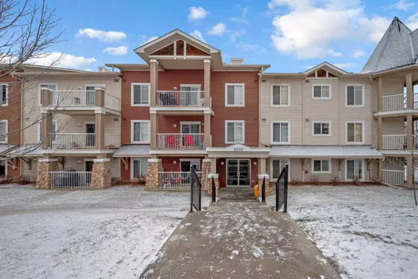 Calgary, AB T3K5Z7,70 Panamount DR NW #2111