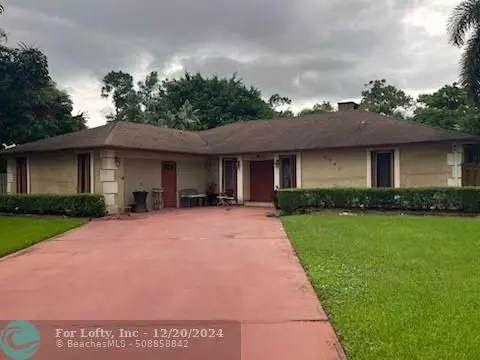 Greenacres, FL 33463,5940 Piney Ct