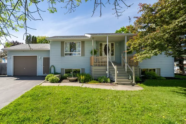 Prince Edward County, ON K0K 3L0,16 Harbourview CRES