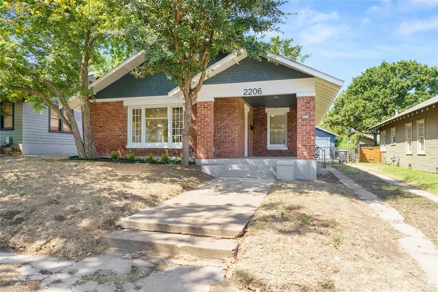 2206 Irwin Street, Fort Worth, TX 76110