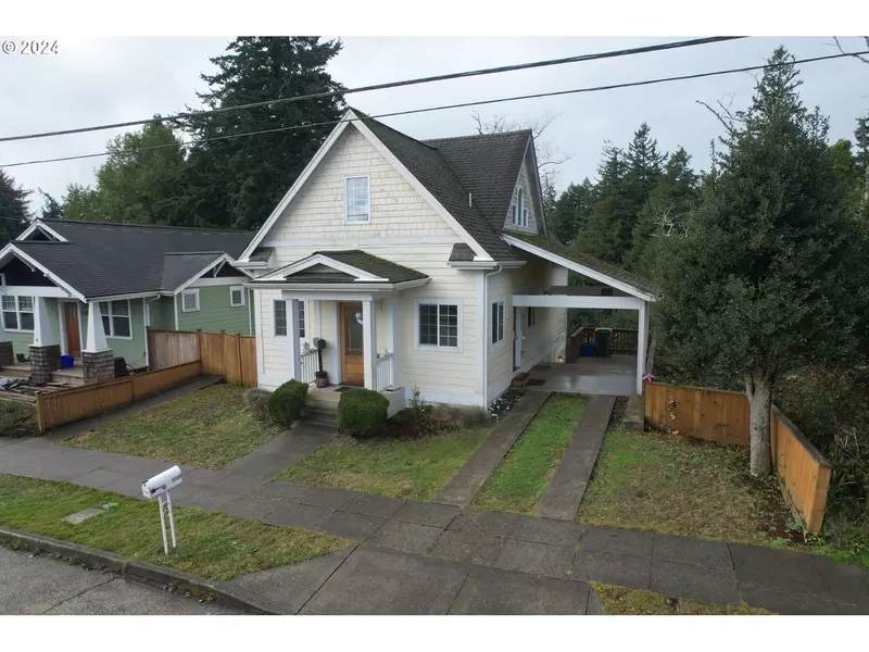 2728 SHERMAN AVE, North Bend, OR 97459