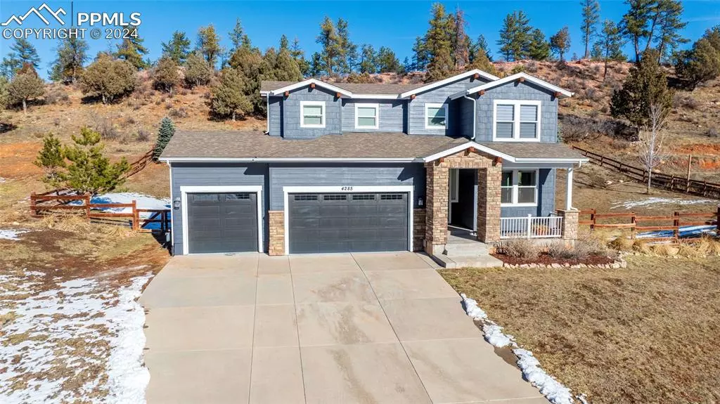 4285 Mohawk DR, Larkspur, CO 80118