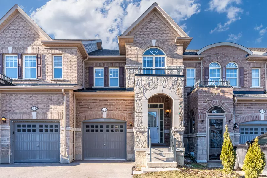 31 Padbury TRL, Brampton, ON L7A 4V2