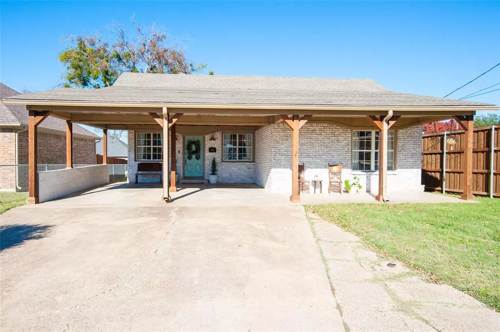 Midlothian, TX 76065,315 E Avenue F