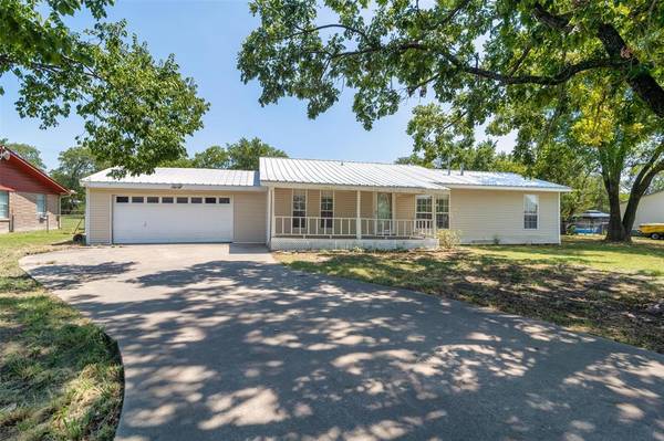 108 N 6th Street,  Celeste,  TX 75423