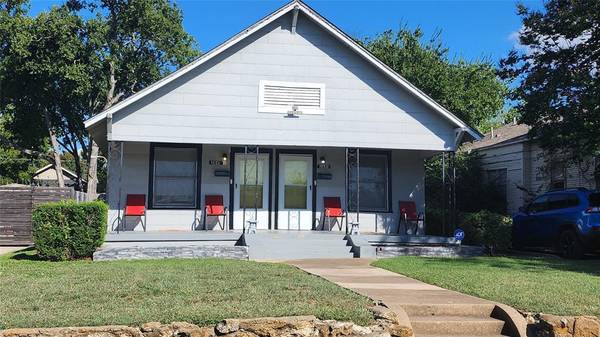 2841 COLLEGE Avenue, Fort Worth, TX 76110