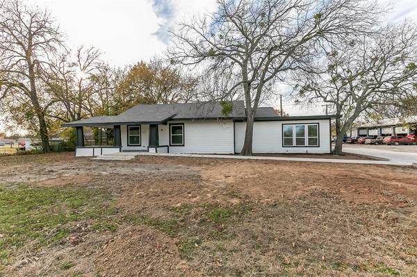 Bonham, TX 75418,1503 N Center Street