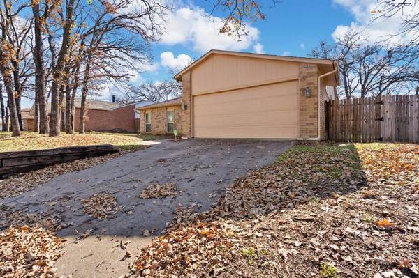 Bedford, TX 76021,3800 Mulberry Lane