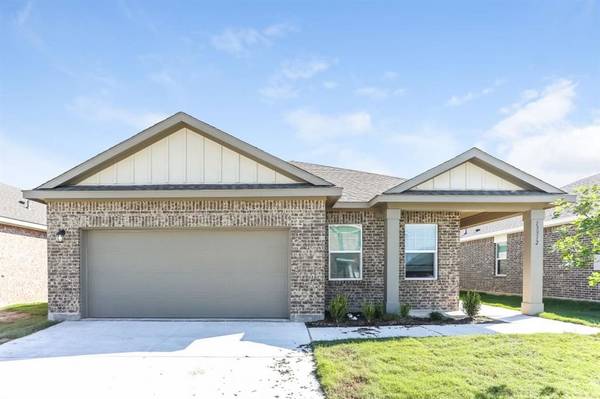 13356 Hiskey Drive, Fort Worth, TX 76052