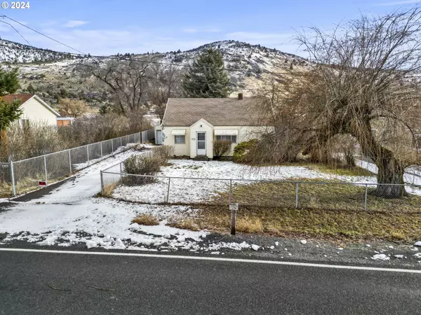 5851 WOCUS RD, Klamath Falls, OR 97601