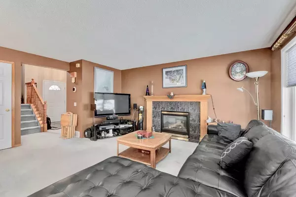 Calgary, AB T3L 2E5,132 Tuscany Hills CIR NW