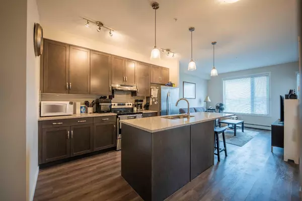 30 Shawnee Common SW #212, Calgary, AB T2Y0R1