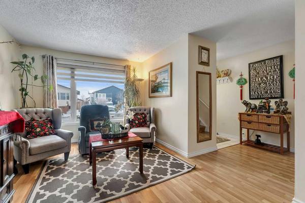 Calgary, AB T3J 1P1,144 Castlebrook Rise Northeast