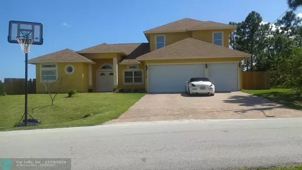 6112 NW Ginger Ln, Port St Lucie, FL 34986