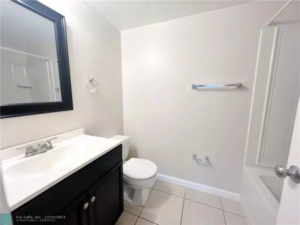 Coral Springs, FL 33065,2701 Riverside Dr  #216-B