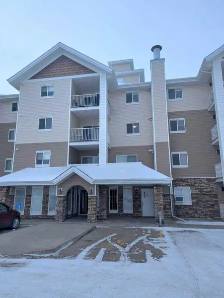 3 Broadway Rise #109, Sylvan Lake, AB T4S 0G9