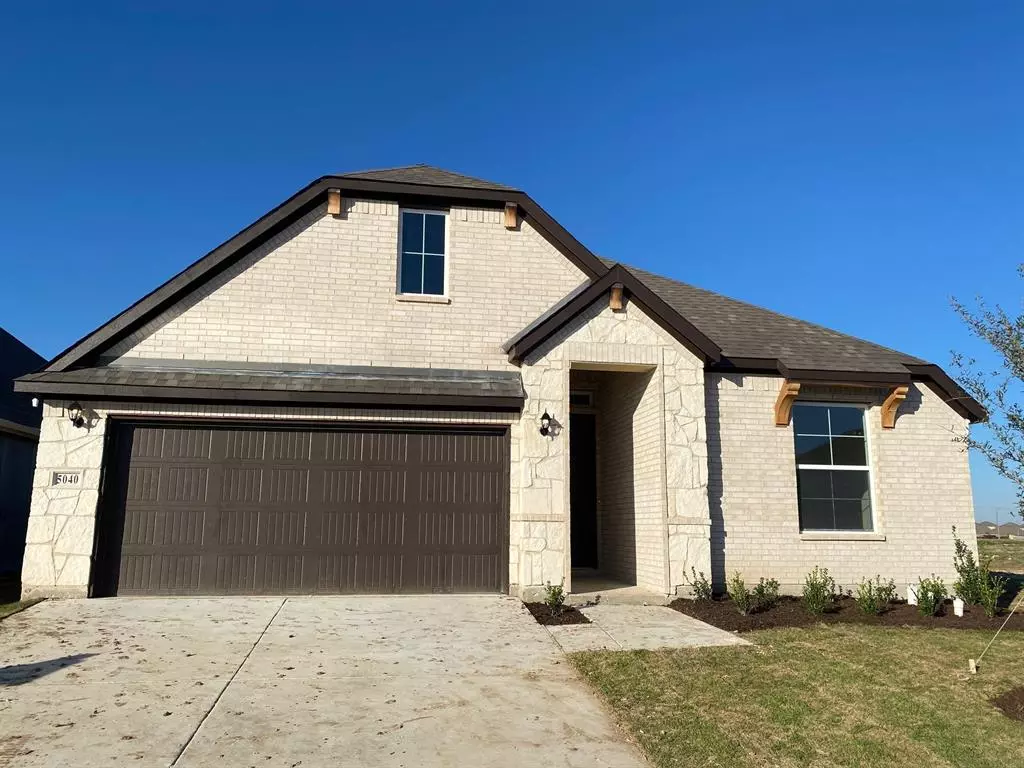 Fort Worth, TX 76036,5040 Meadow Vista Lane