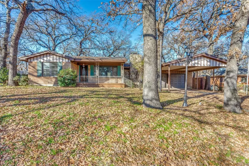 Azle, TX 76020,921 Red Bud Drive